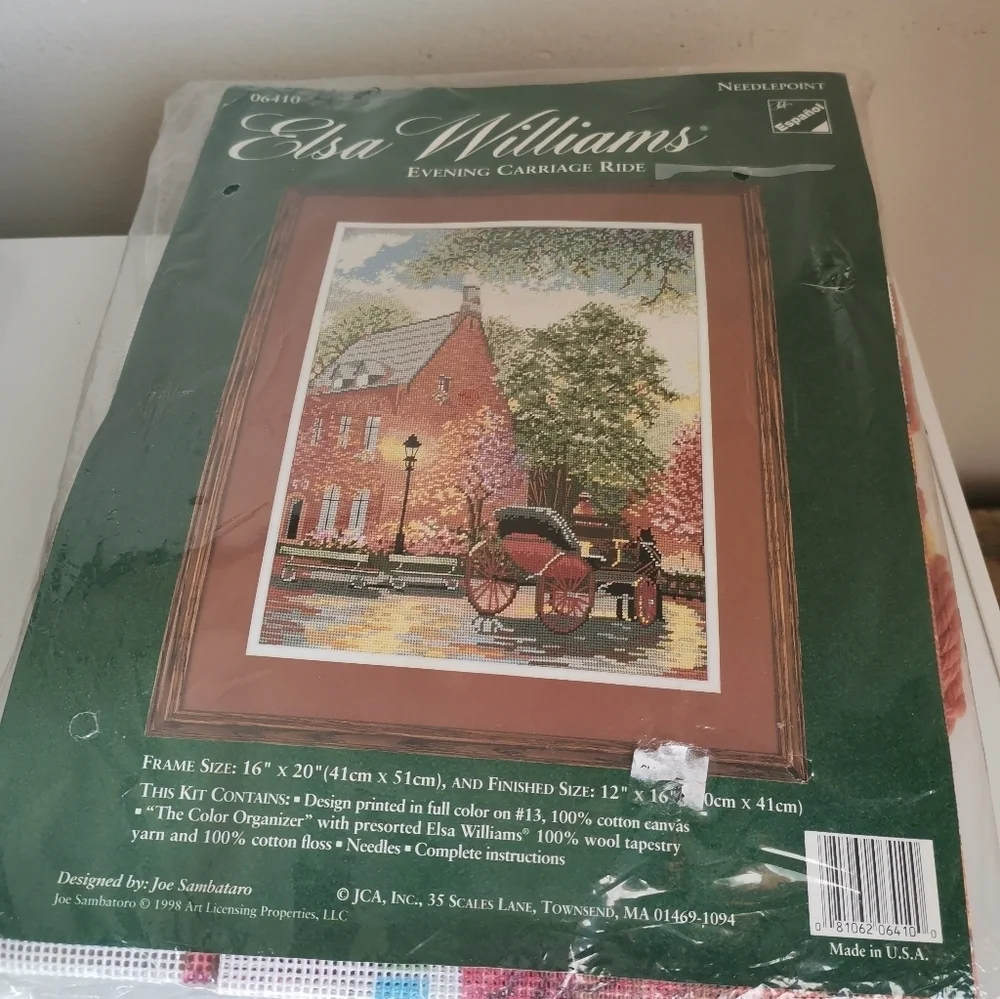 NWT ELSA WILLIAMS EVENING CARRIAGE RIDE